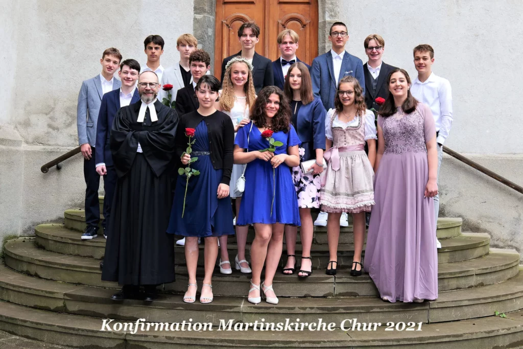 Gruppenbild Konfirmation 2021 Martinskirche