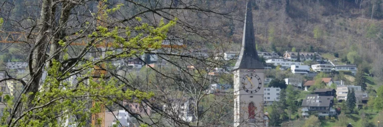 20210427 5324 1920×640 Kirche