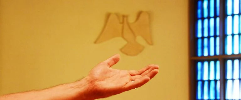 Hand in der Comanderkirche