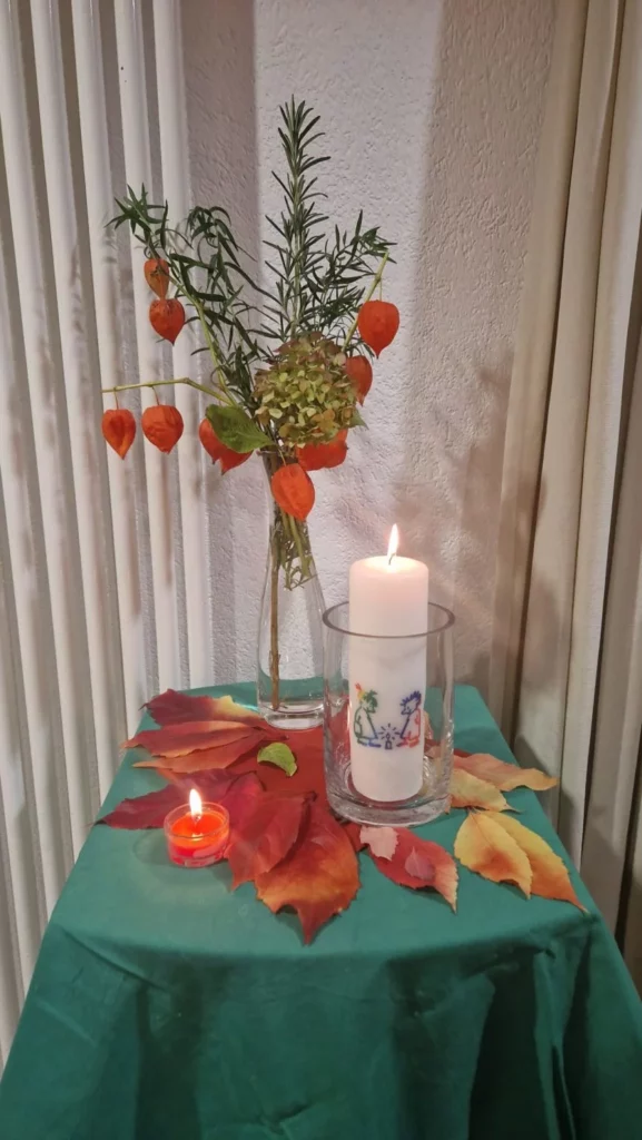 Kerze auf einem Tisch