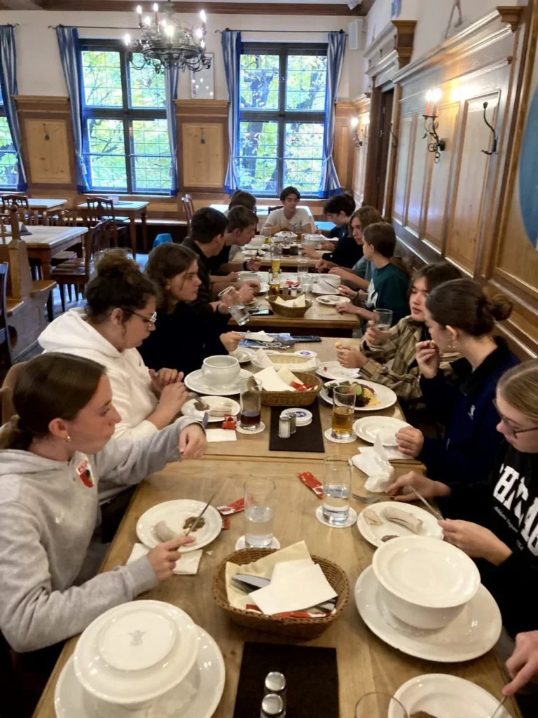 Konfirmationsausflug | Weisswurstfrühstück im Hofbräuhaus